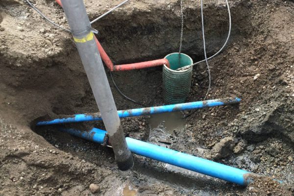 Hydro-vac to expose underground water